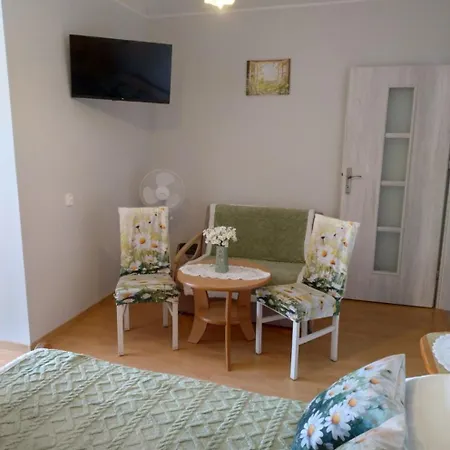 Pod świerkami Pensjonat 3*